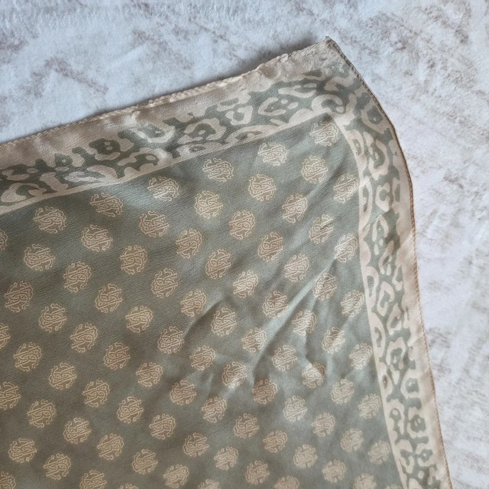 Roberto Cavalli 100% Silk Scarf Made Italy Sage Green Animal Print Large